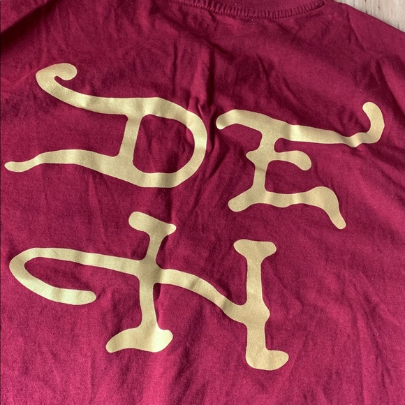 Ed Hardy Burgundy Dragon Graphic Tee - Picture 3 of 10